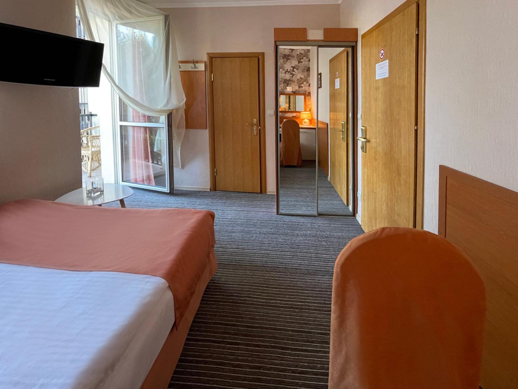 Hotel Eney Boutique 4*